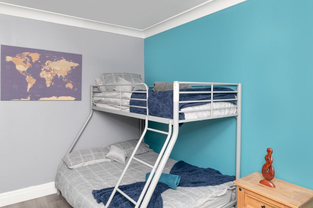 Leeds City Centre Spacious House Free Parking And Wi-Fi Bagian luar foto
