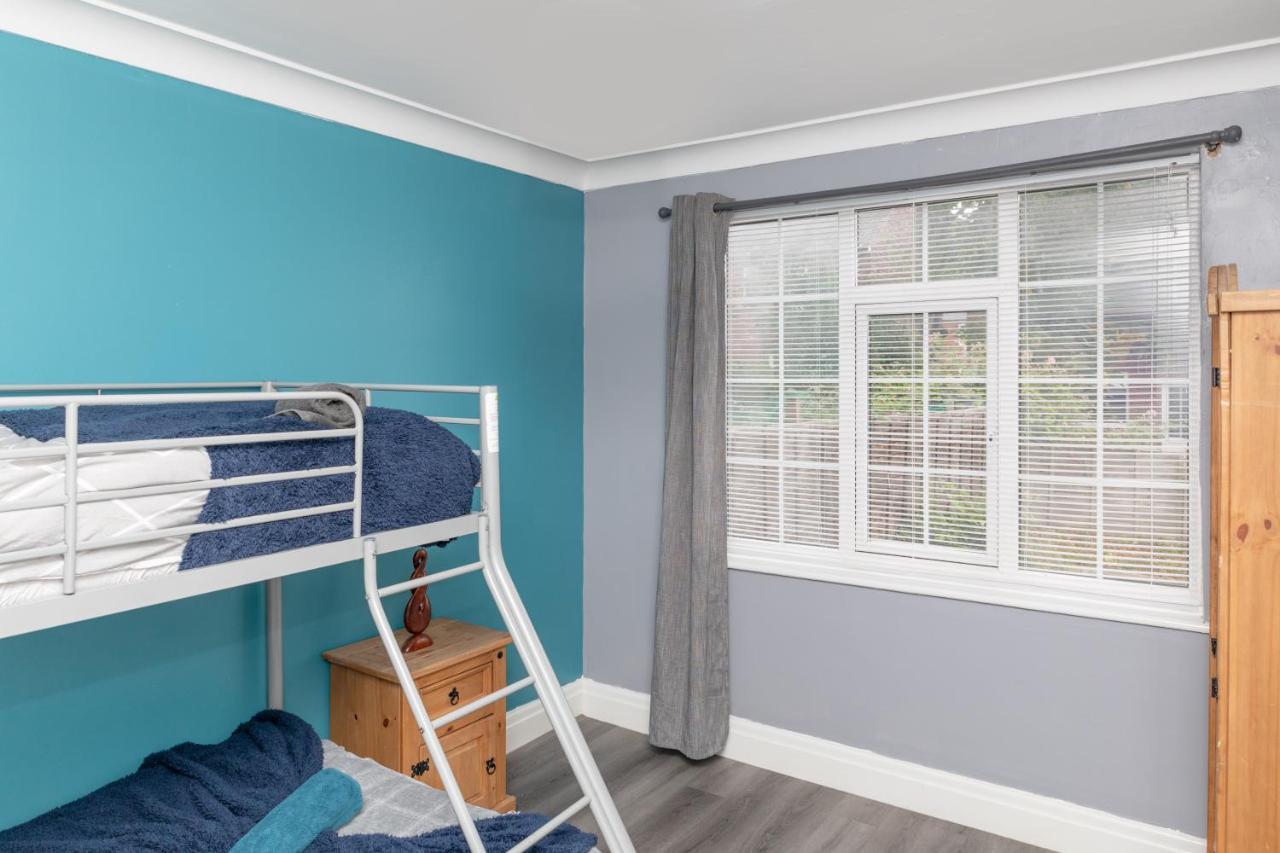 Leeds City Centre Spacious House Free Parking And Wi-Fi Bagian luar foto