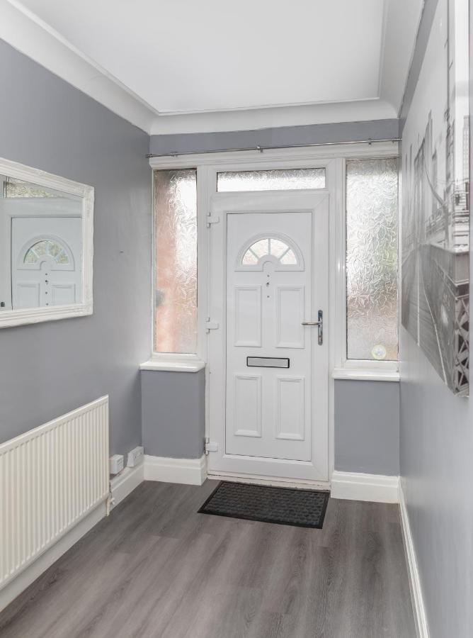 Leeds City Centre Spacious House Free Parking And Wi-Fi Bagian luar foto