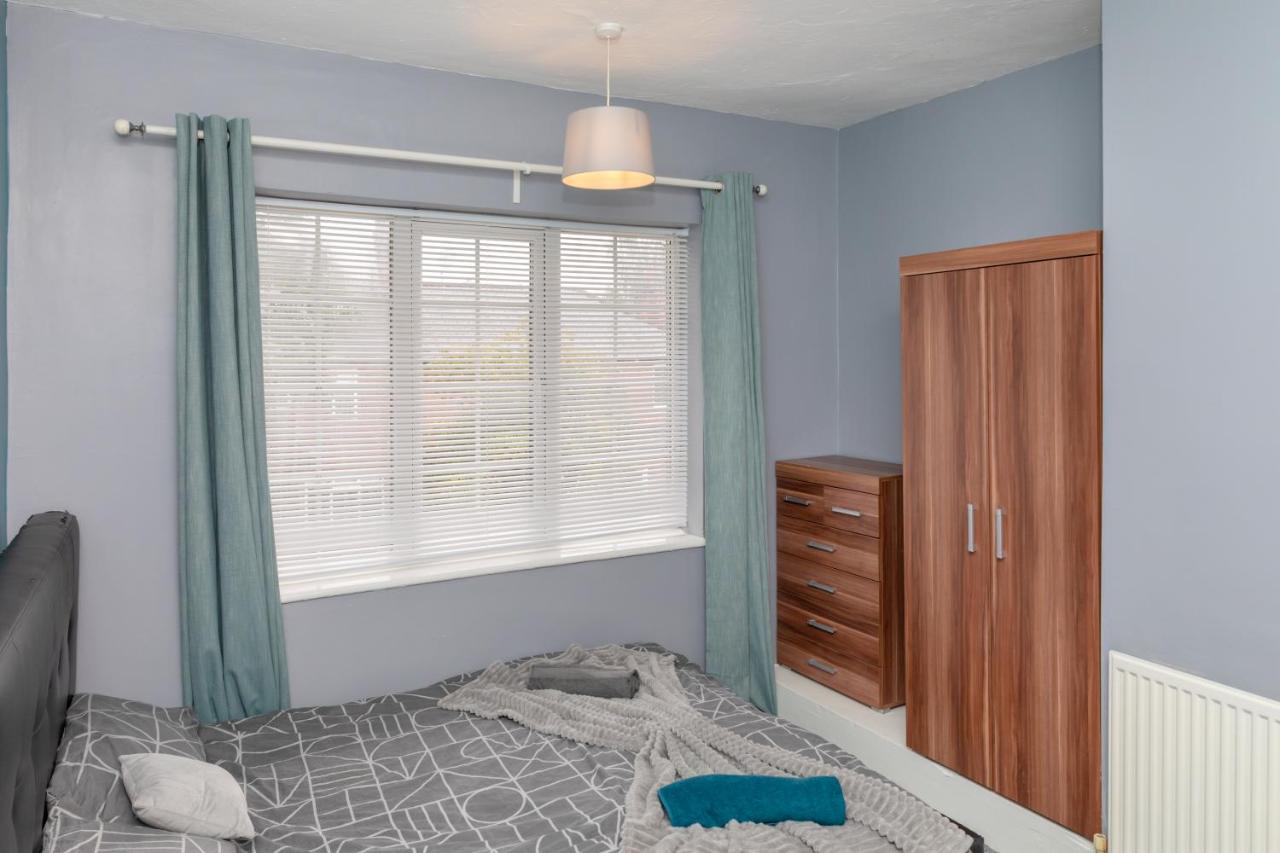 Leeds City Centre Spacious House Free Parking And Wi-Fi Bagian luar foto