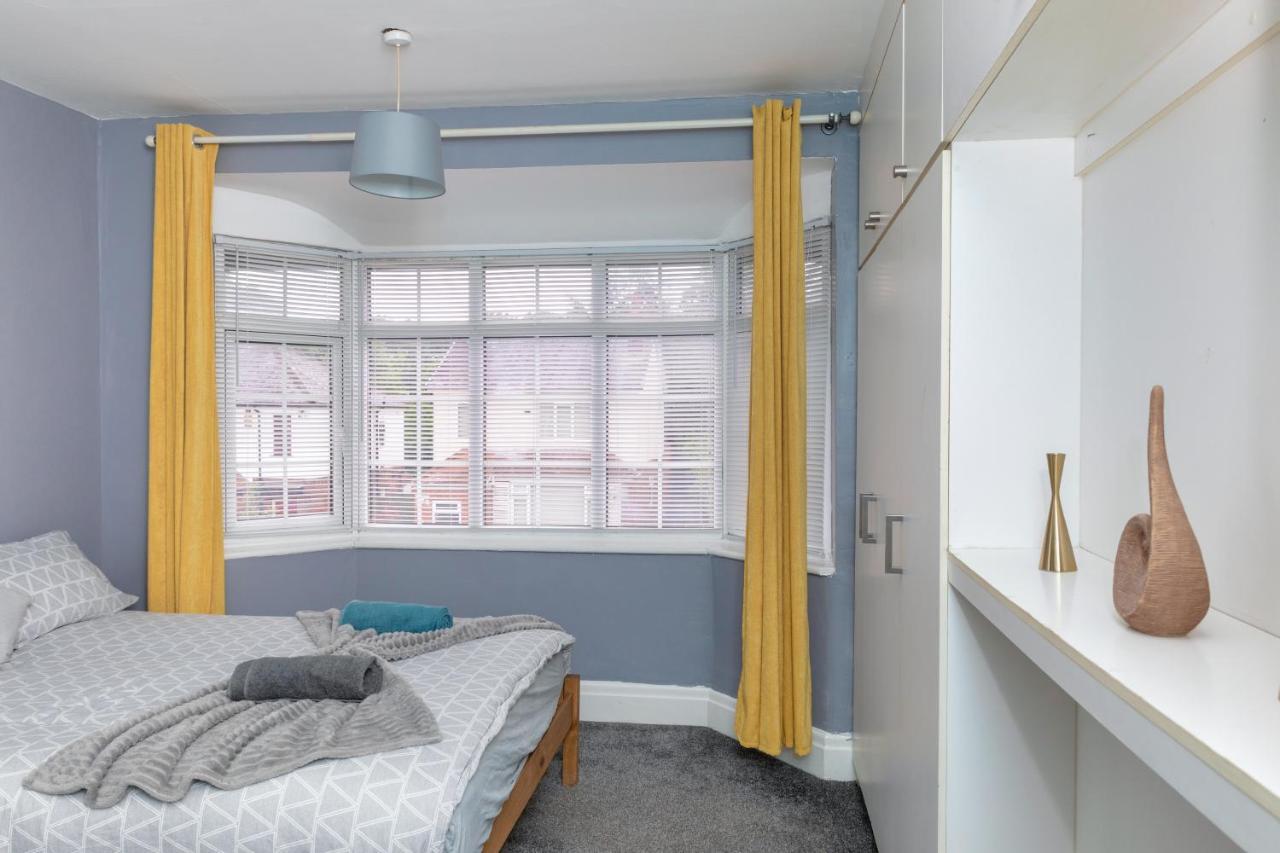 Leeds City Centre Spacious House Free Parking And Wi-Fi Bagian luar foto